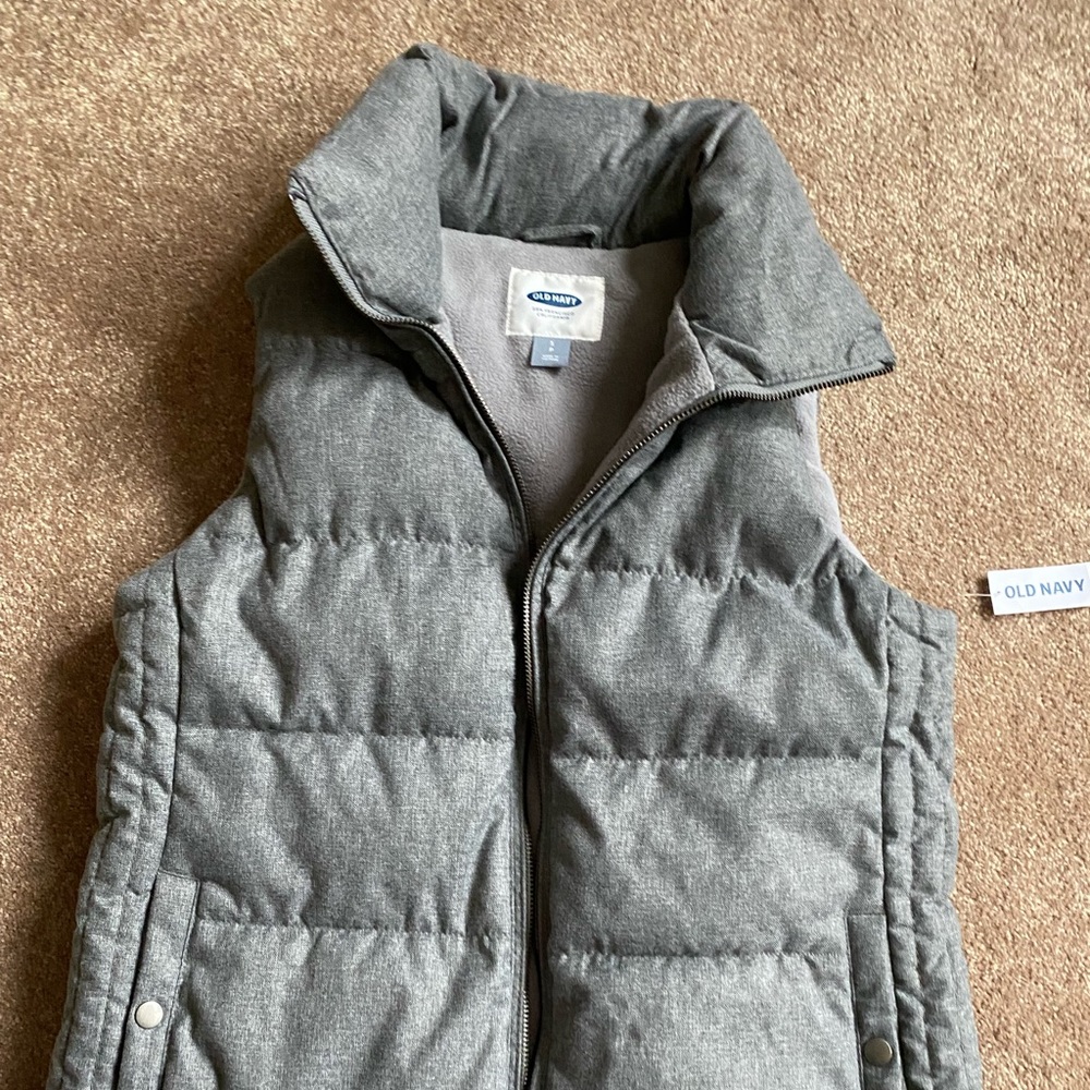 NWT Old Navy Puffer Vest Gray S